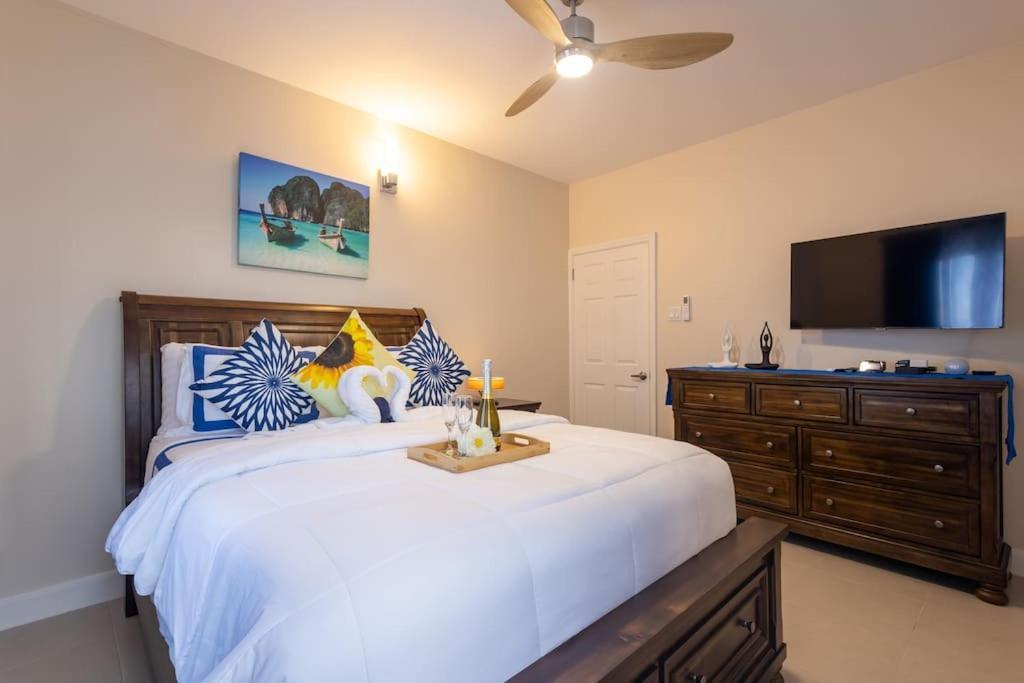 Welcome To Our Ocean View Villa! Lucea Exterior foto